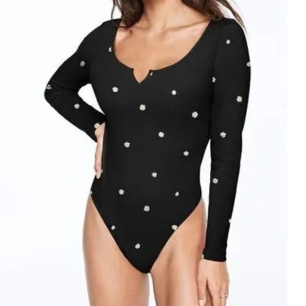 Victoria Secret Pink NEW long sleeve black bodysuit w tiny daisy print dainty‎